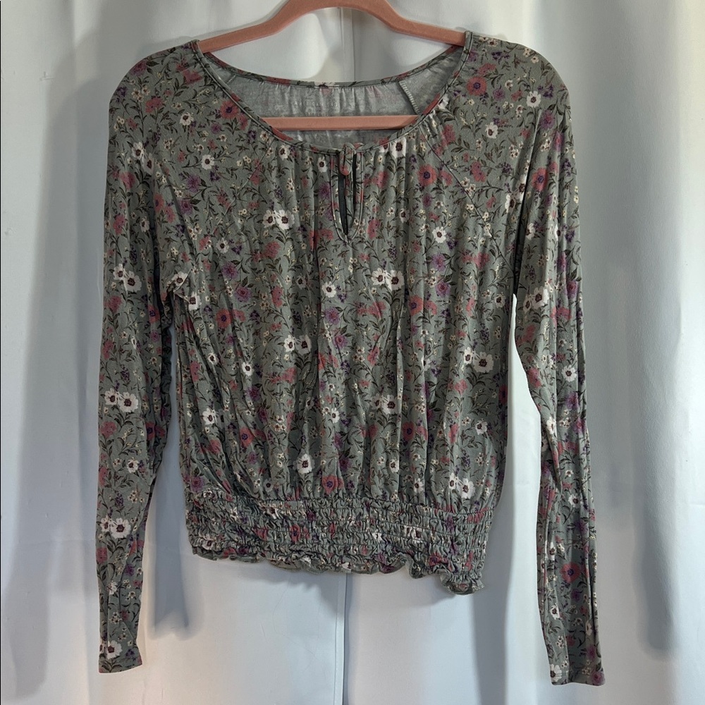 American Eagle Floral Long Sleeve Top